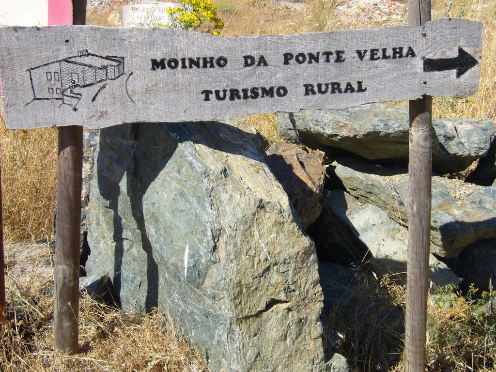 Gasthaus Moinho Da Ponte Velha Bragança Exterior foto