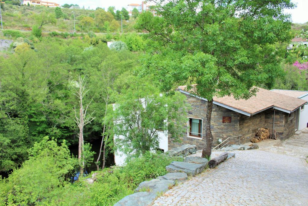 Gasthaus Moinho Da Ponte Velha Bragança Exterior foto